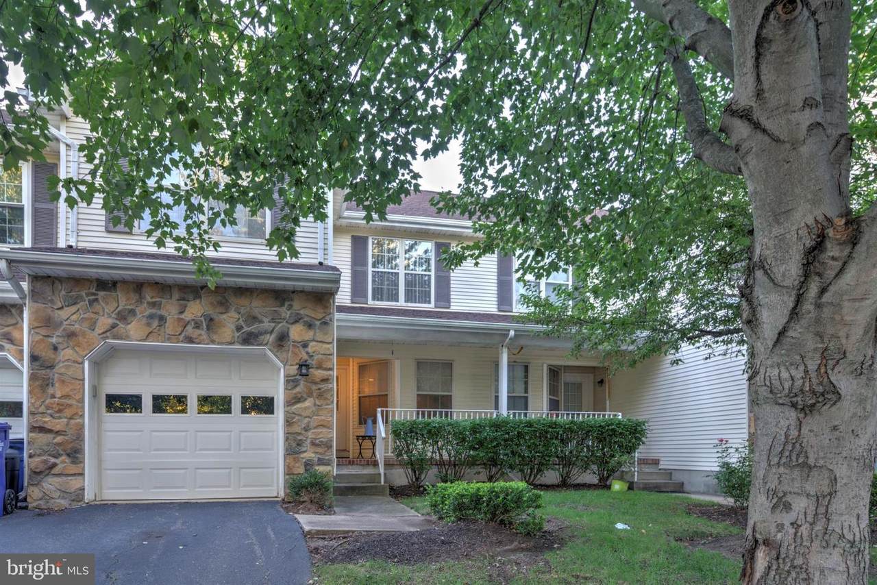 202 Concord Place - Photo 1
