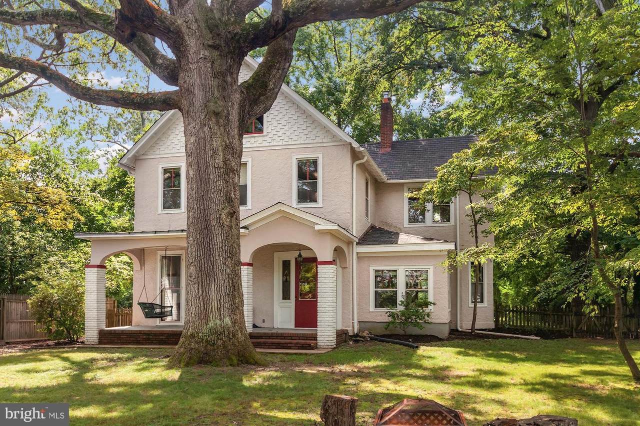 550 Reading Avenue - Photo 1