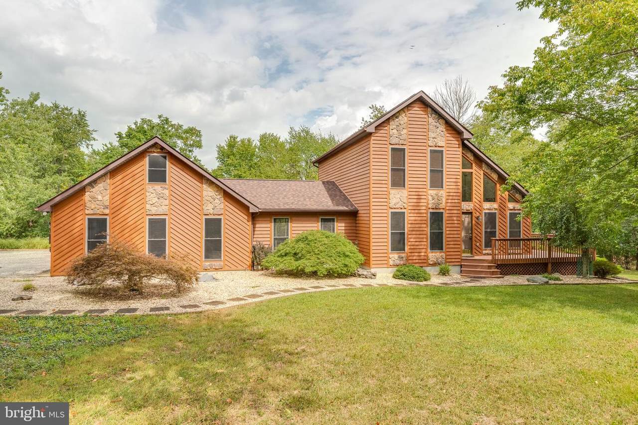 184 Frisky Court - Photo 1