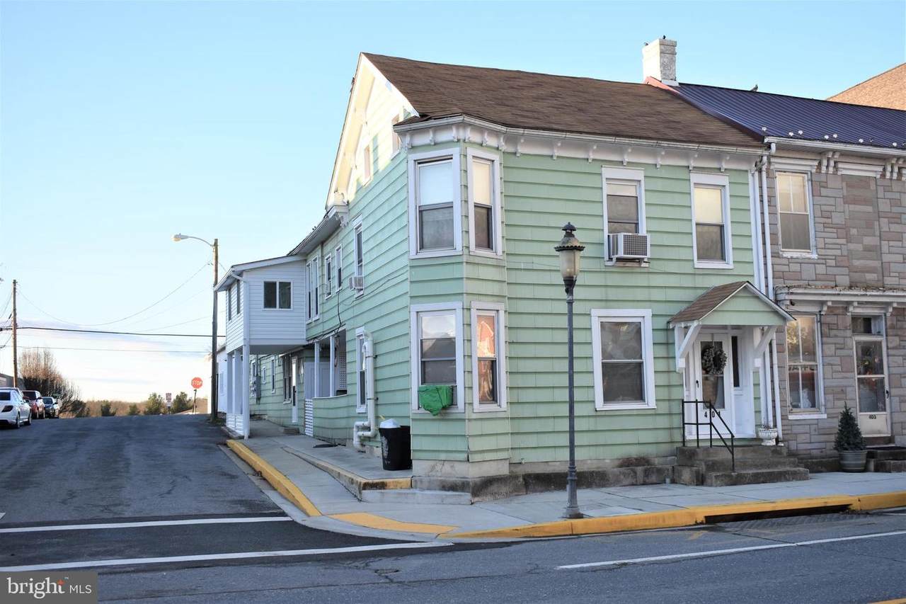 401 Main Street - Photo 1