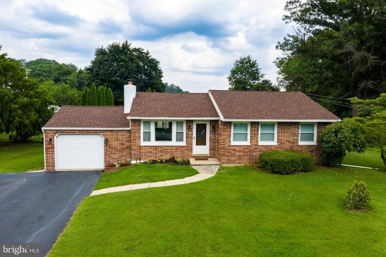 104 Highland Drive - Photo 1