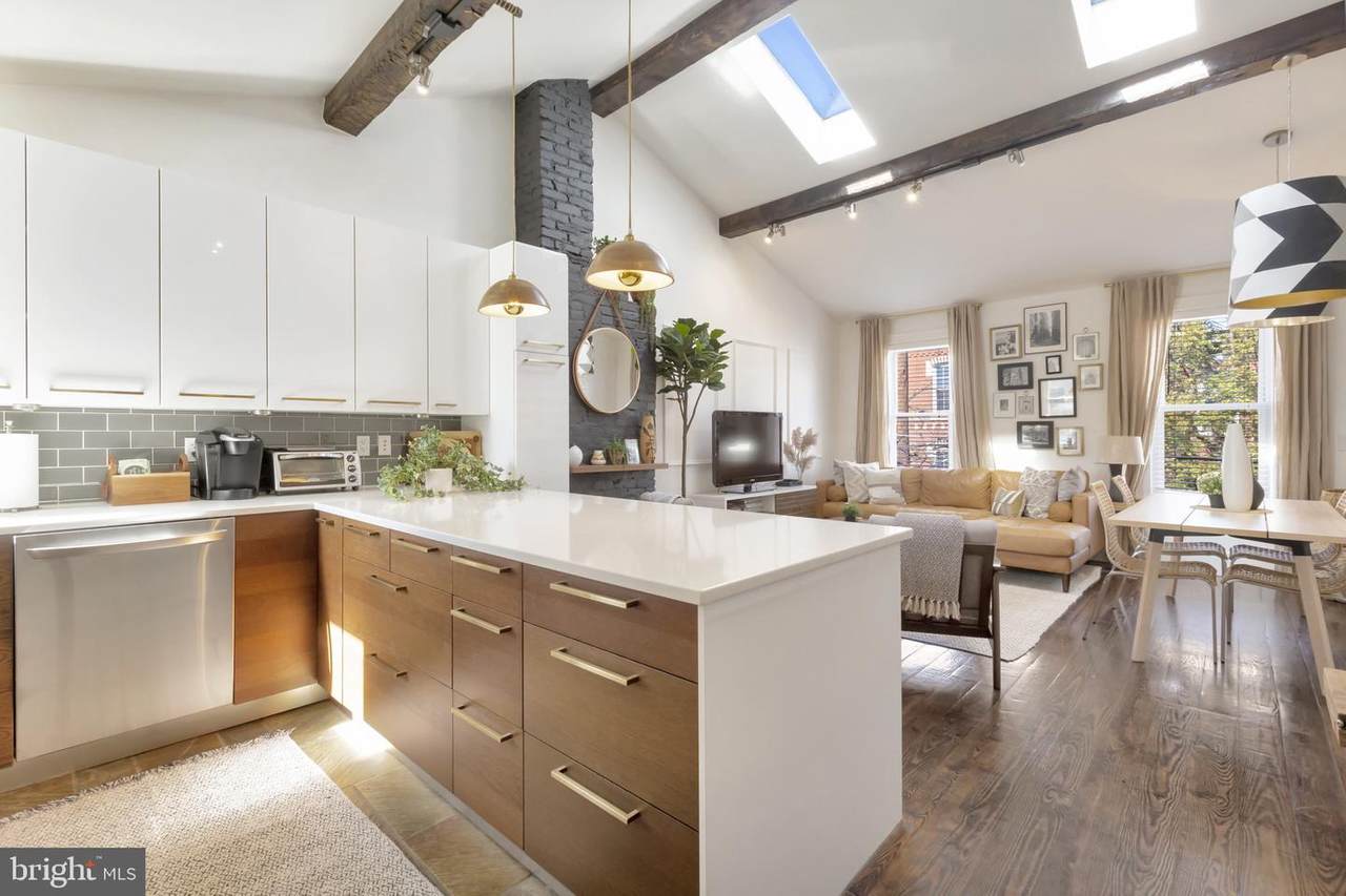 1330 Ellsworth Street - Photo 1