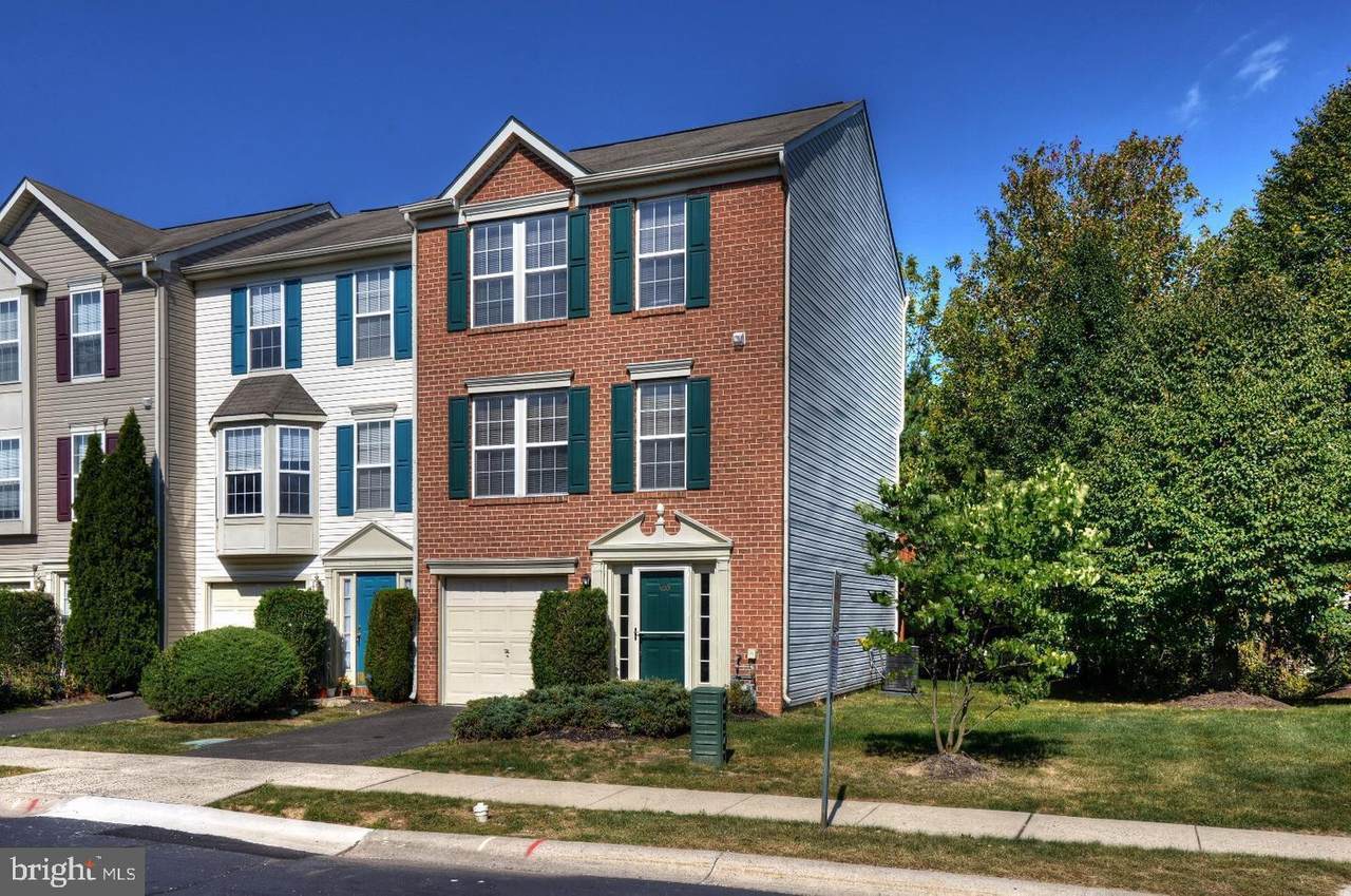 400 Amy Court - Photo 1