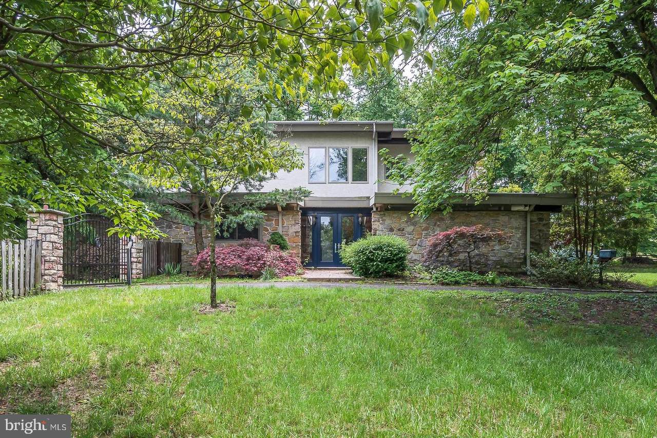 8801 Hawthorne Lane - Photo 1