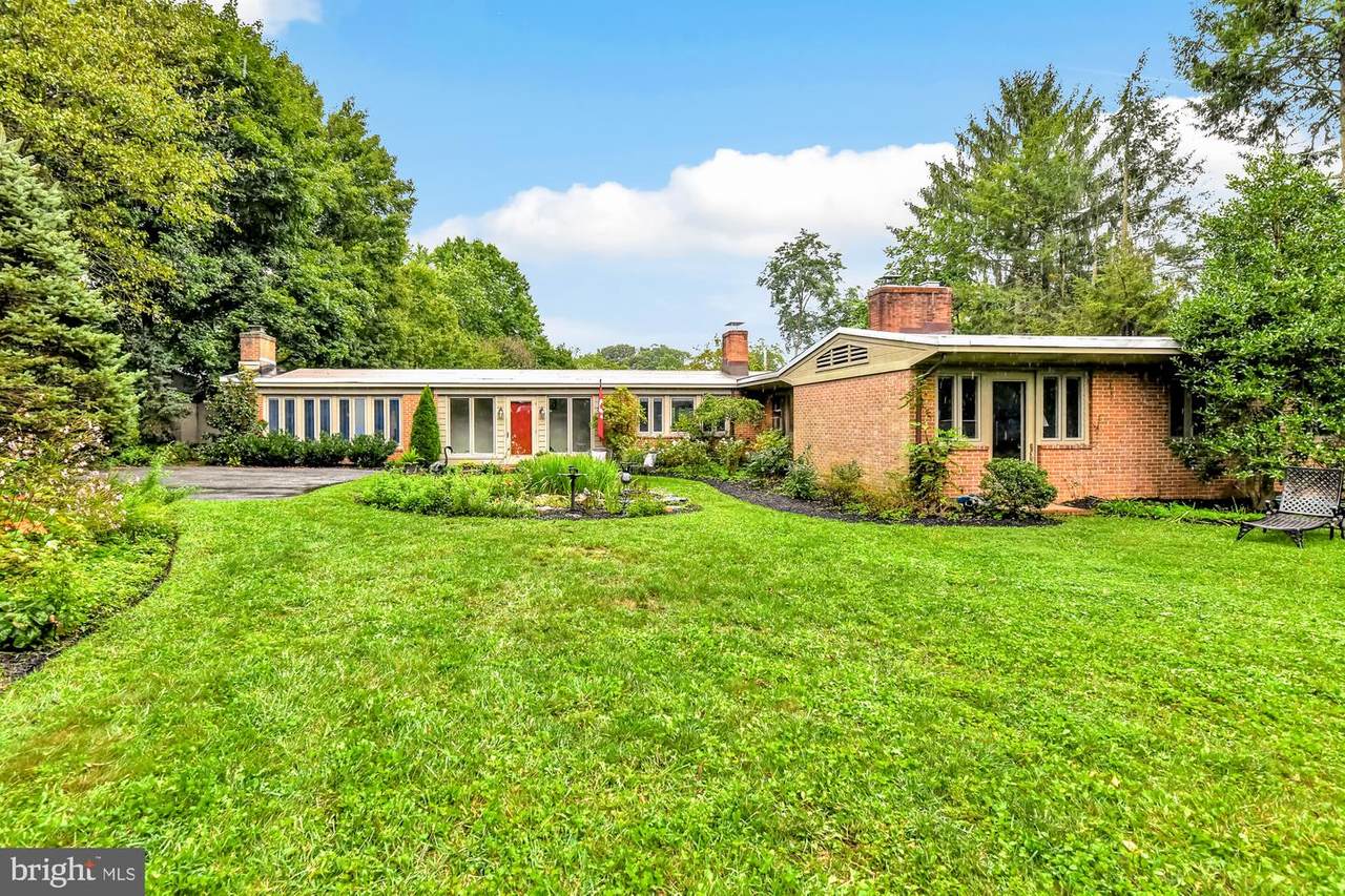 7901 Crossmoor Lane - Photo 1