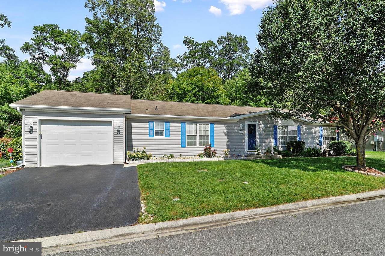 552 Weaver Drive - Photo 1