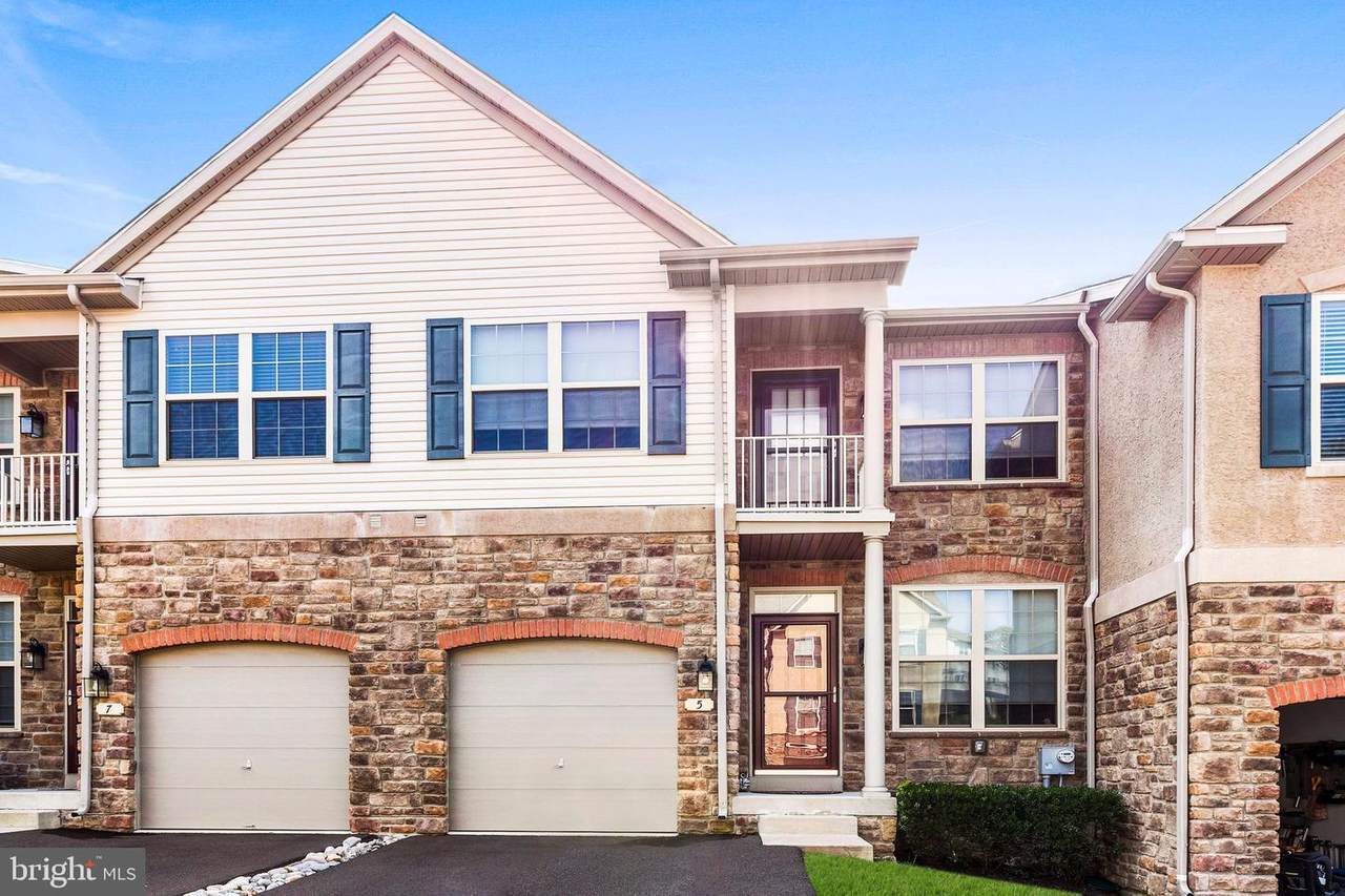 5 Brinkmanns Way - Photo 1