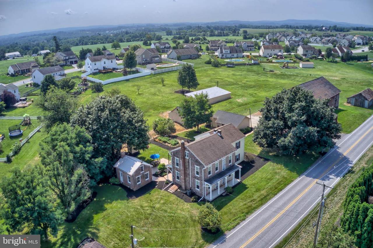 2890 Admire Road - Photo 1