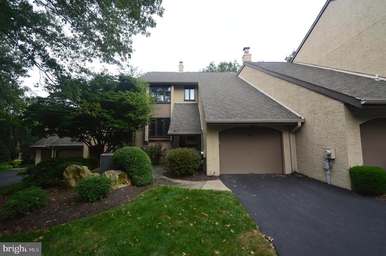 16 Golf Club Drive - Photo 1