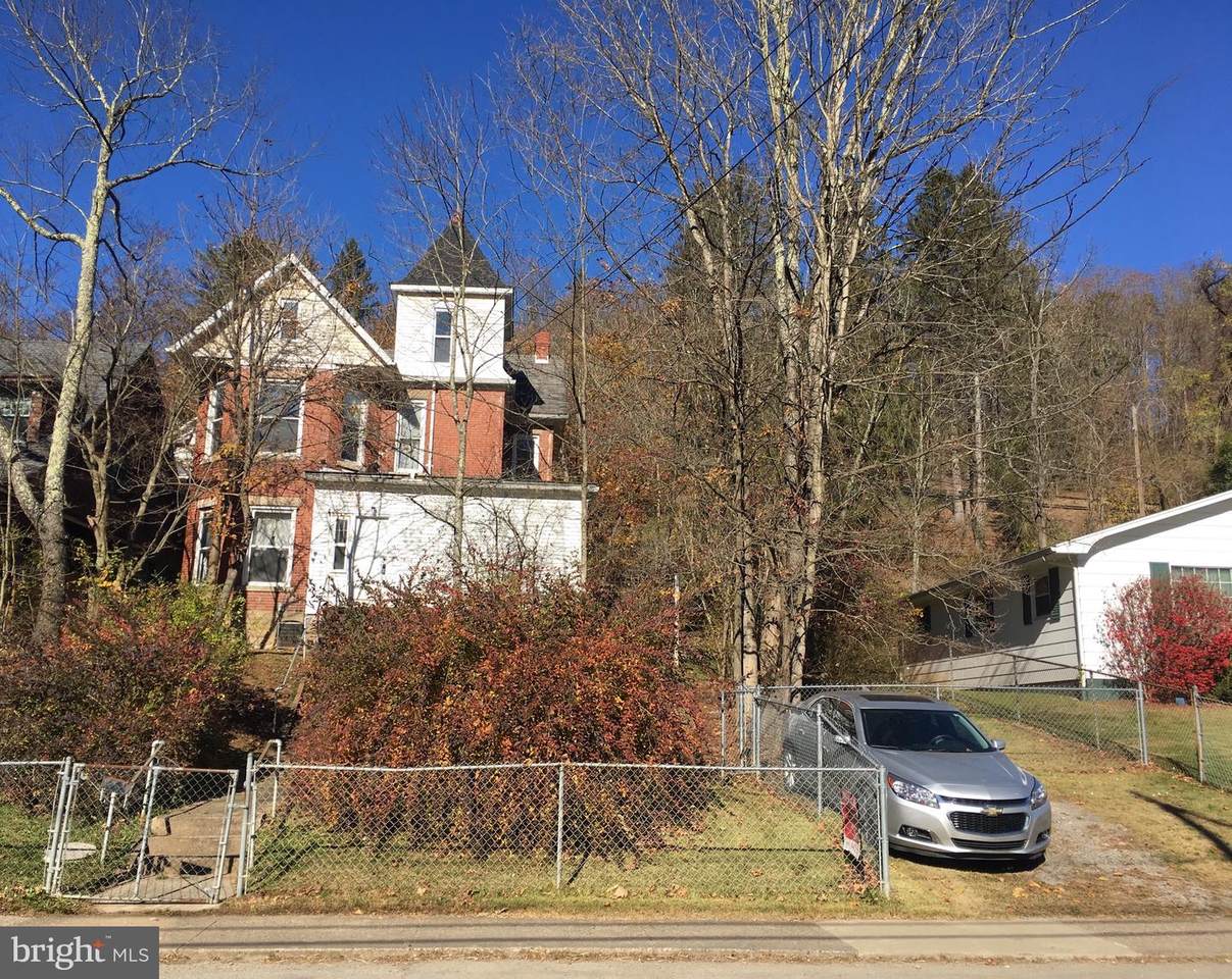 189 Main Street - Photo 1