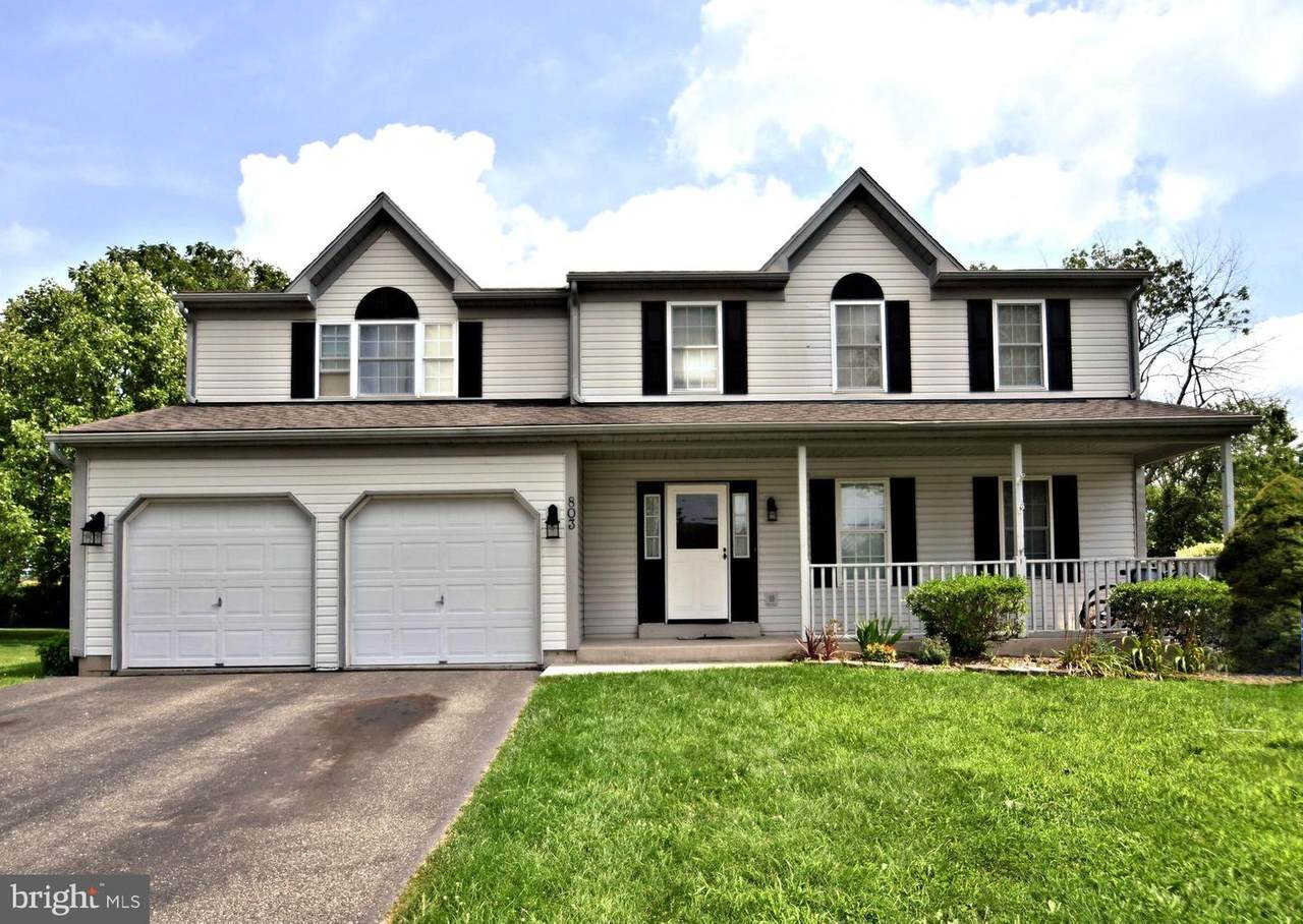 803 Meadowcrest Lane - Photo 1