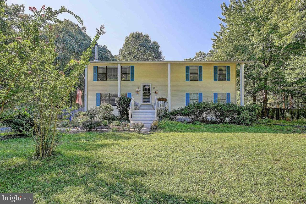 1481 Cedarhurst Road - Photo 1