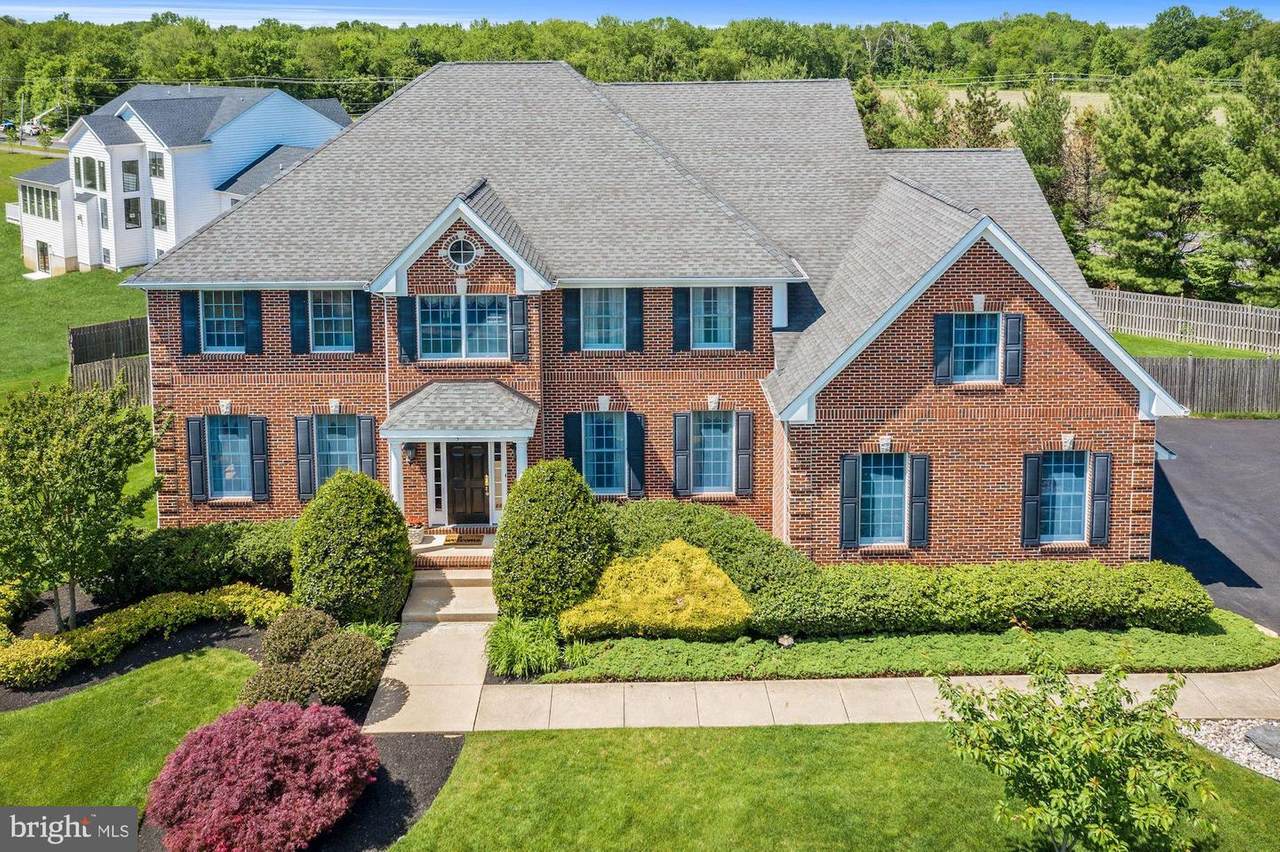 3 White Tail Court - Photo 1