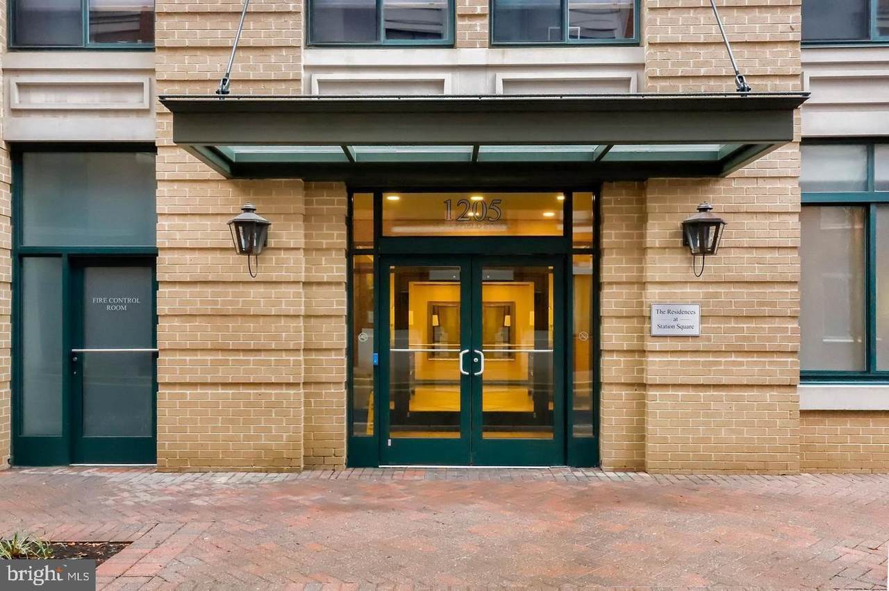 1205 Garfield Street - Photo 1