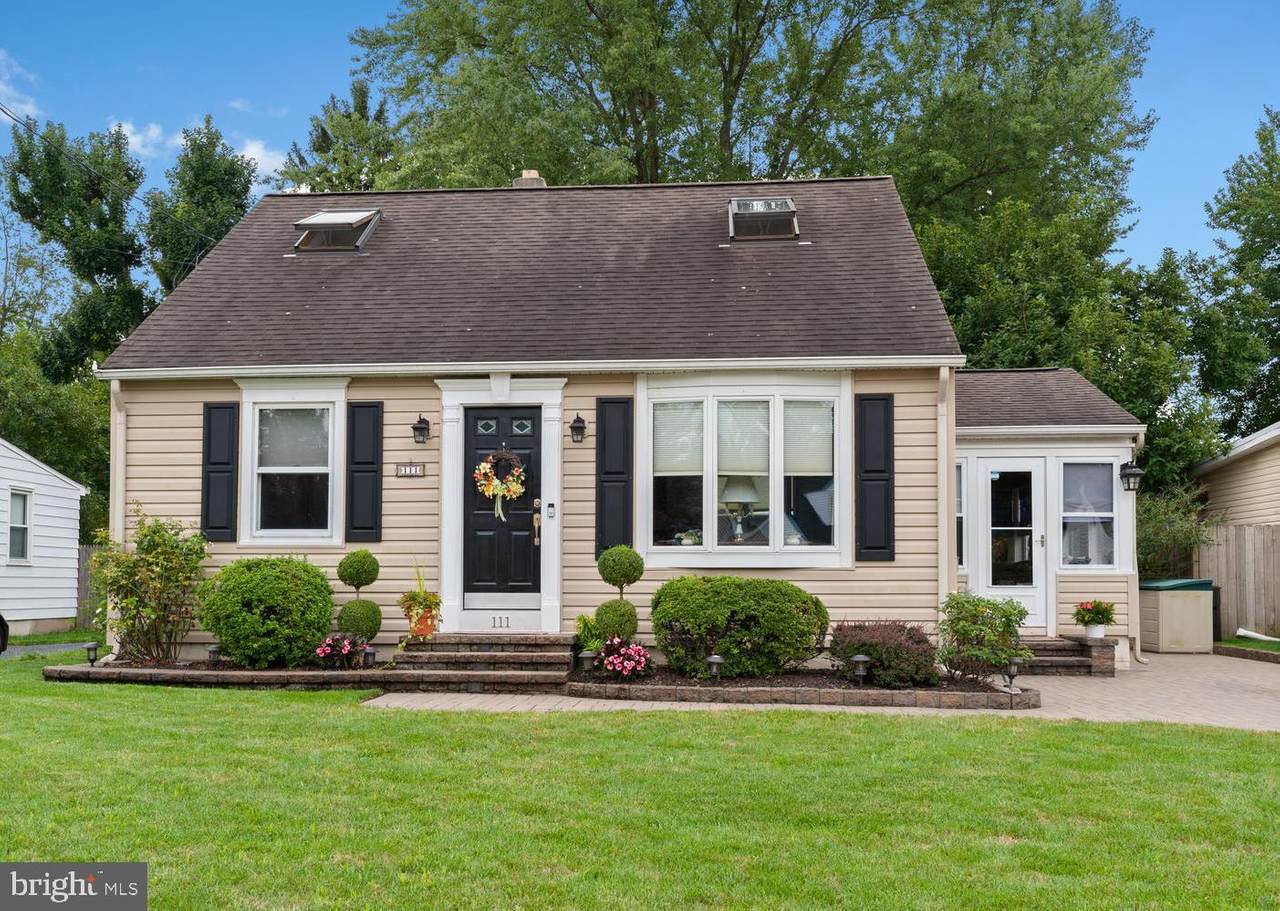 111 Sherwood Avenue - Photo 1
