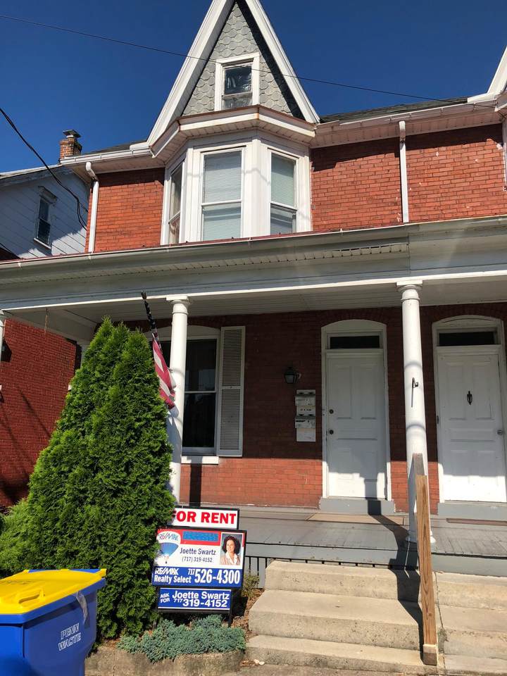 21 Pine Street - Photo 1