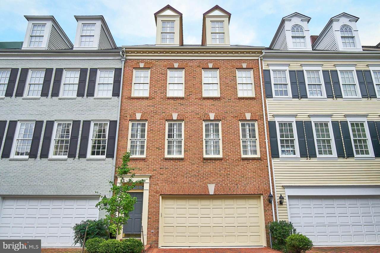 30 Alexander Street - Photo 1