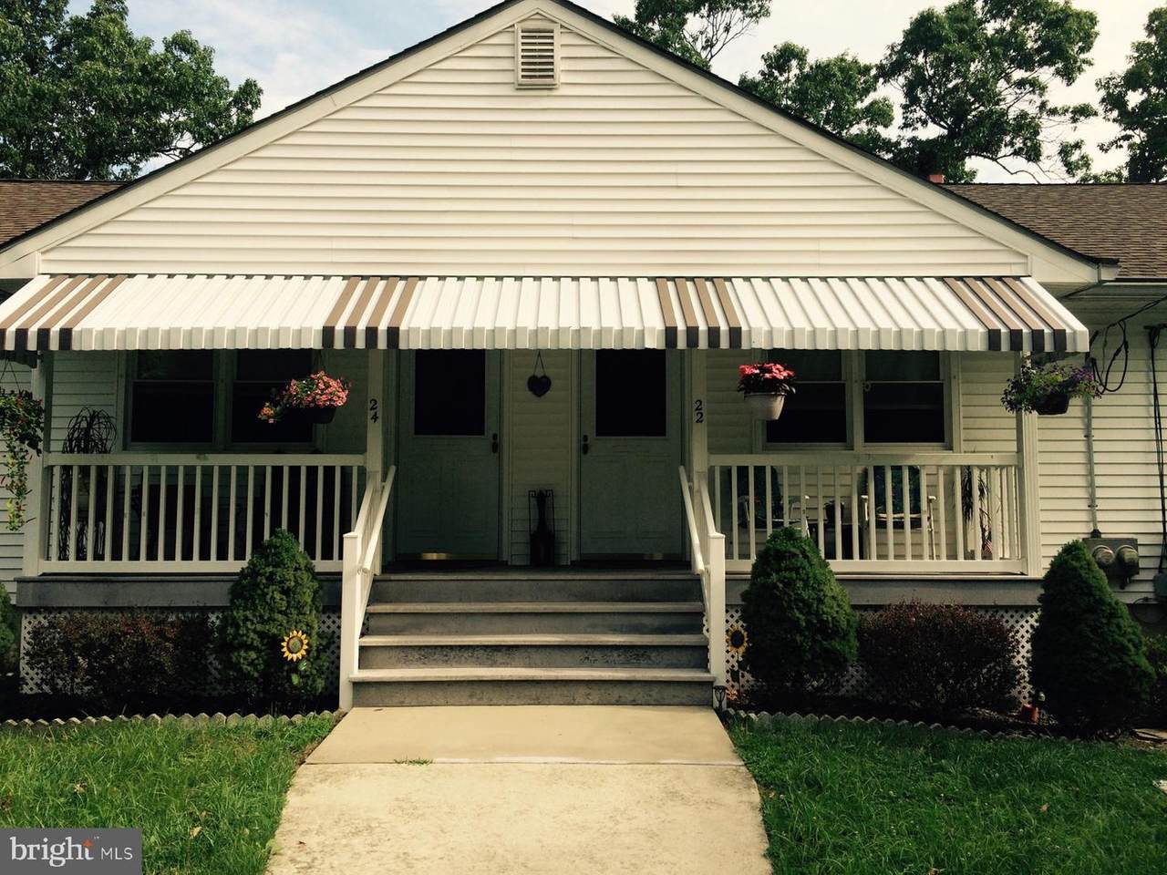 24 Woodland Avenue - Photo 1