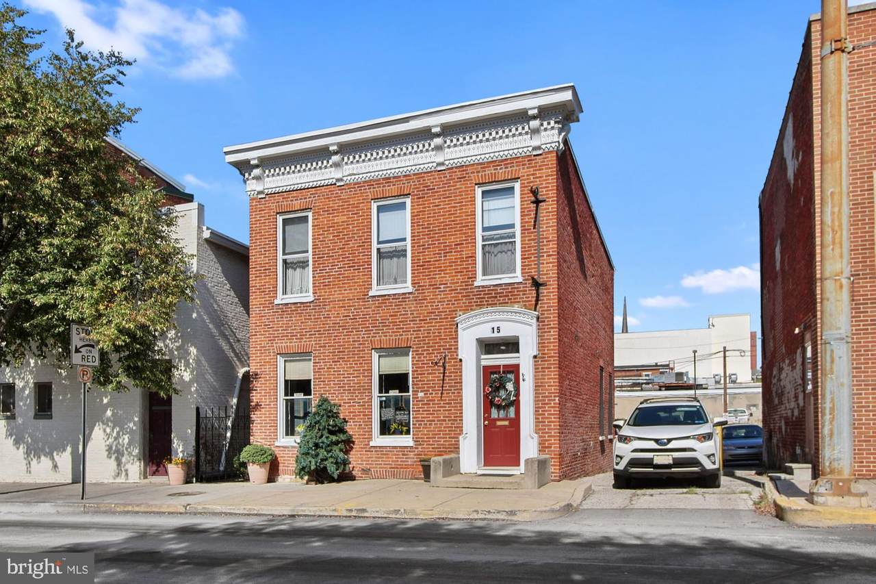 15 Pershing Avenue - Photo 1