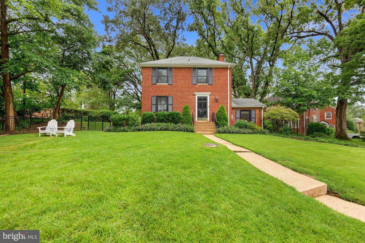 2300 Valley Drive - Photo 1
