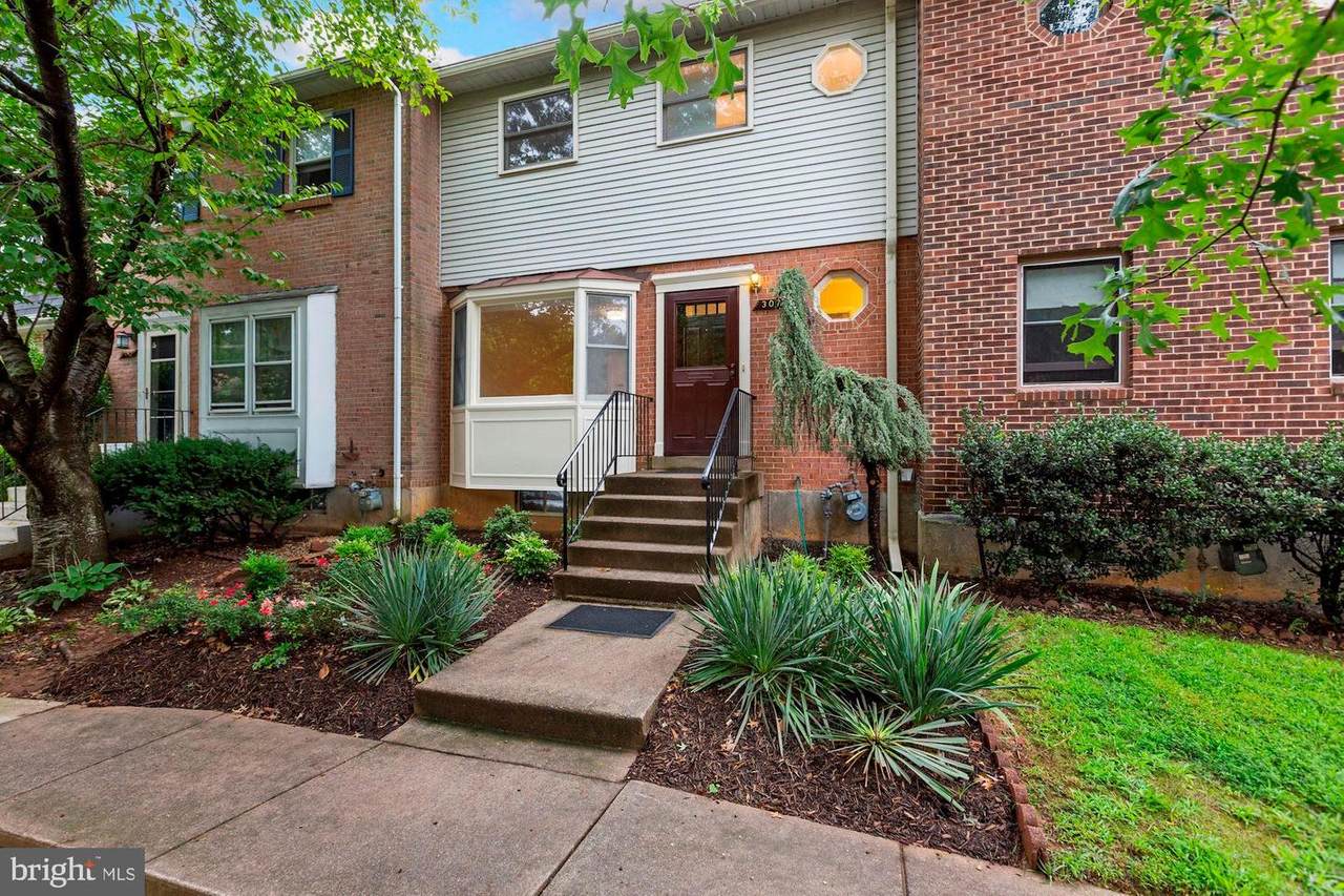 3077 Southern Elm Court - Photo 1