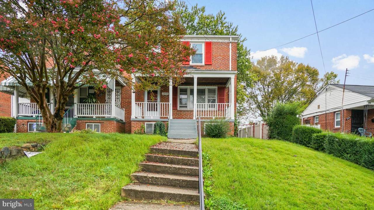 2430 Saint Clair Drive - Photo 1