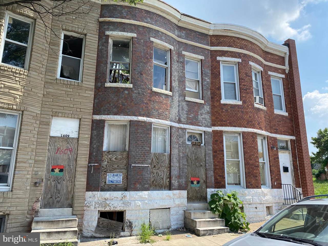 1607 Fulton Avenue - Photo 1