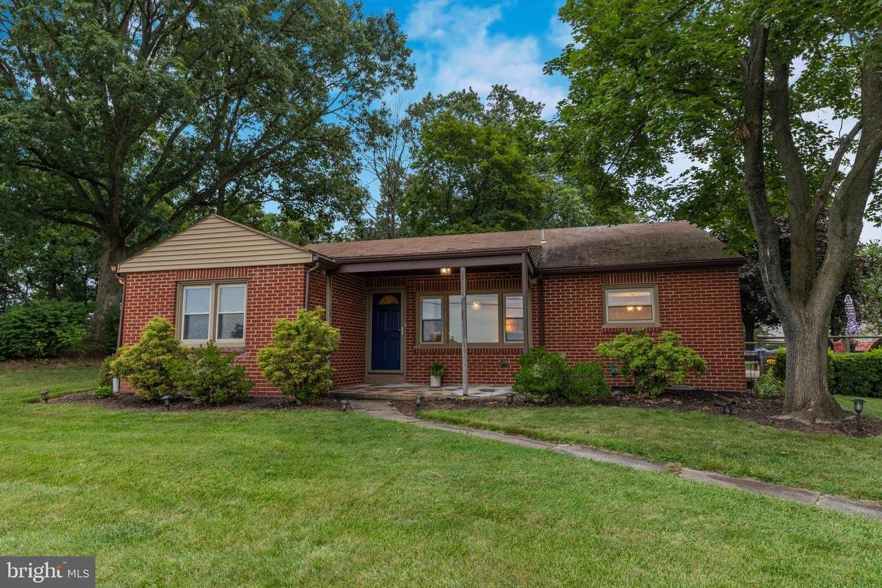 1118 Cressman Road - Photo 1