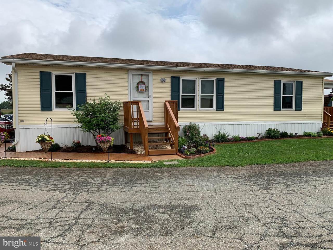 1014 Allison Circle - Photo 1