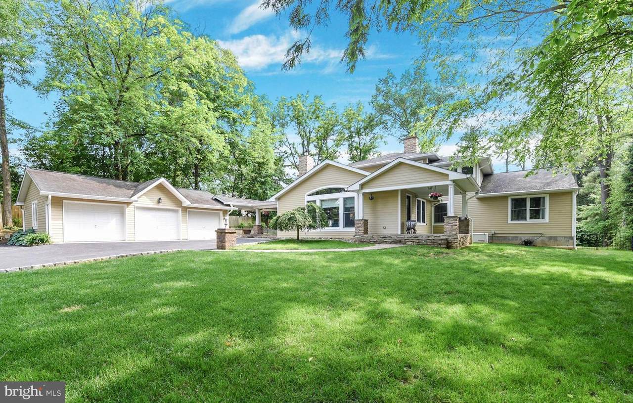 44 Locust Lane - Photo 1