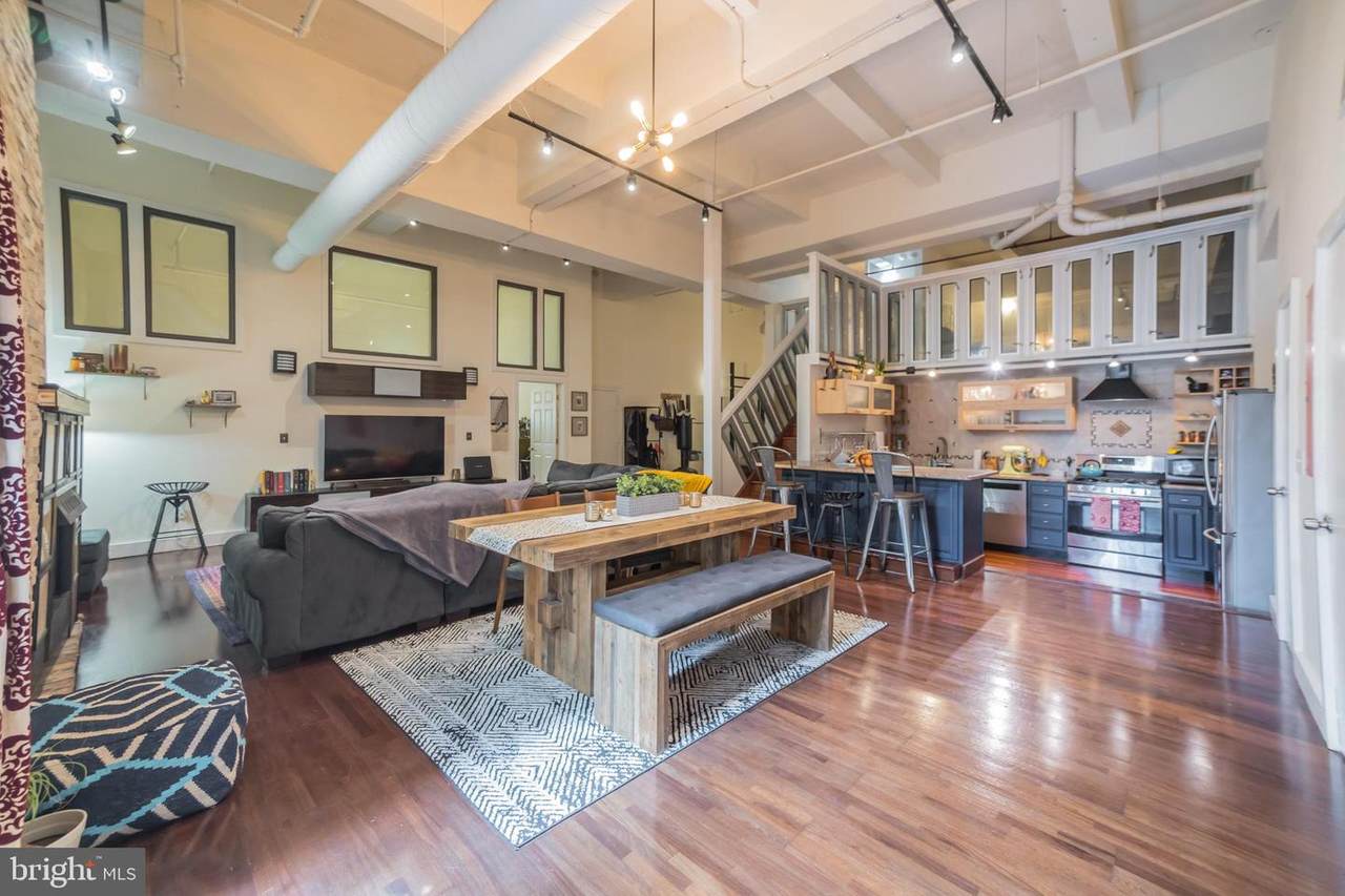 810 Hancock Street - Photo 1