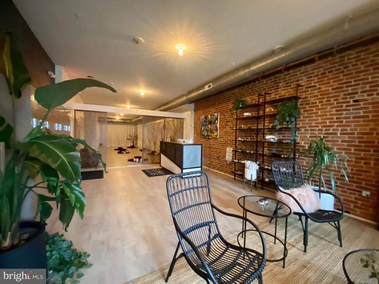 1913 9TH Street - Photo 1