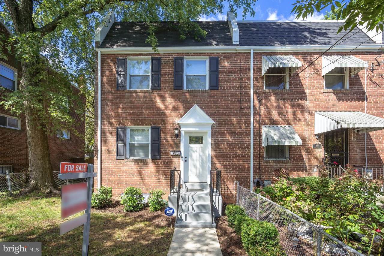 853 51ST Street - Photo 1