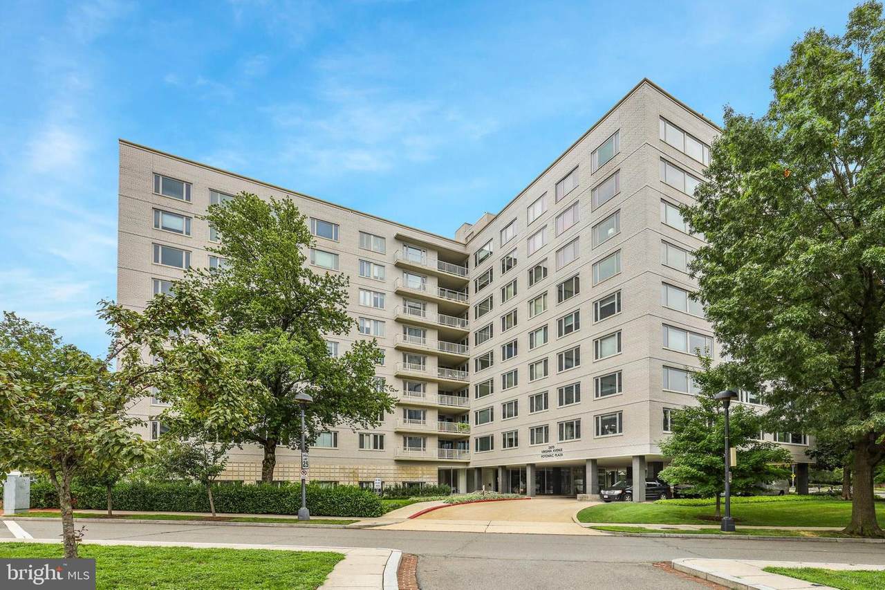 2475 Virginia Avenue - Photo 1