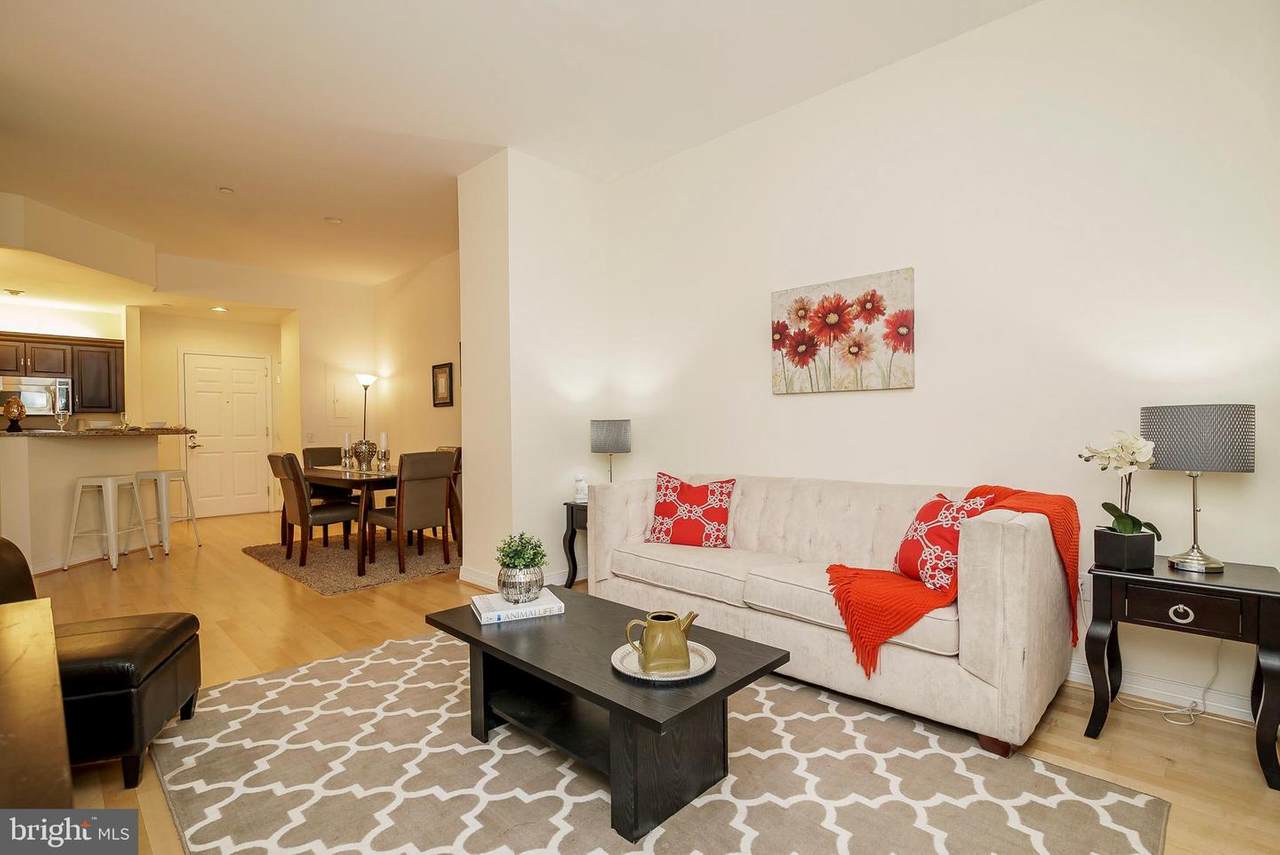 1600 Arch Street - Photo 1