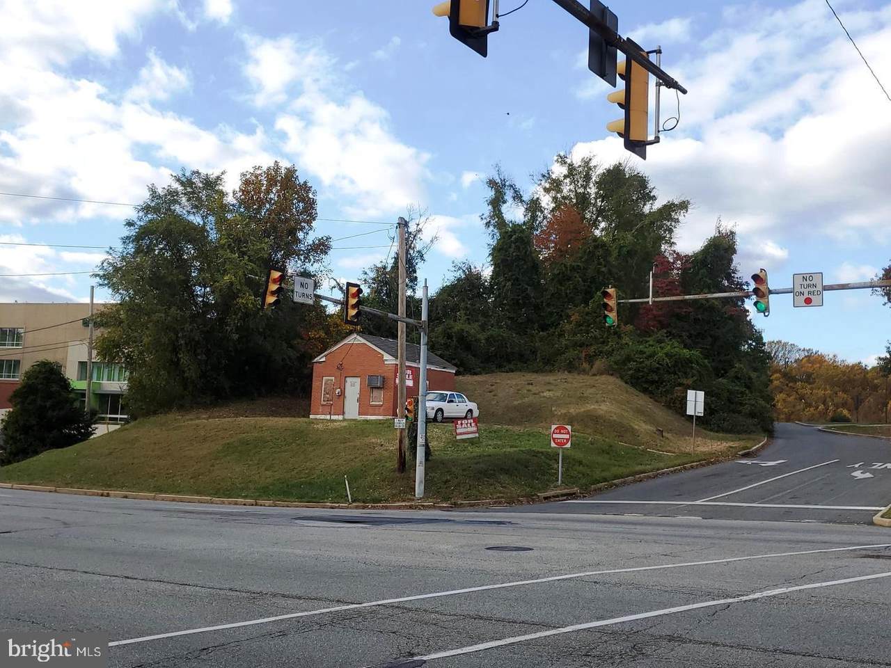1400 Baltimore Pike - Photo 1