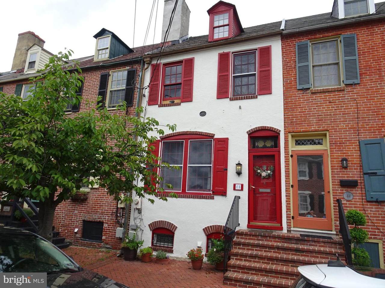 46 4TH Street - Photo 1