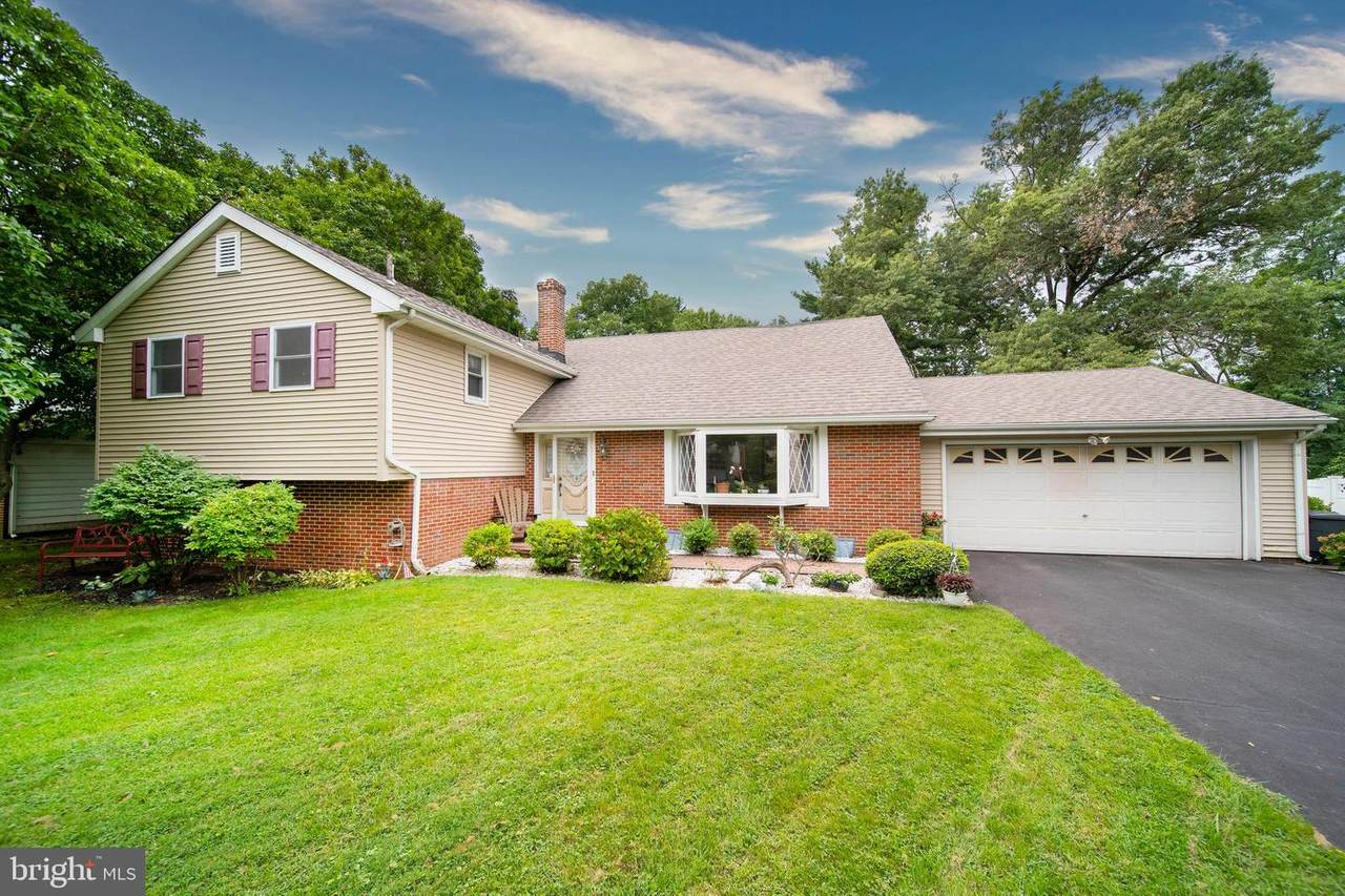 2410 Lanside Drive - Photo 1