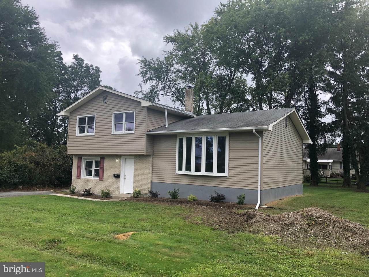 954 Lincoln Street - Photo 1