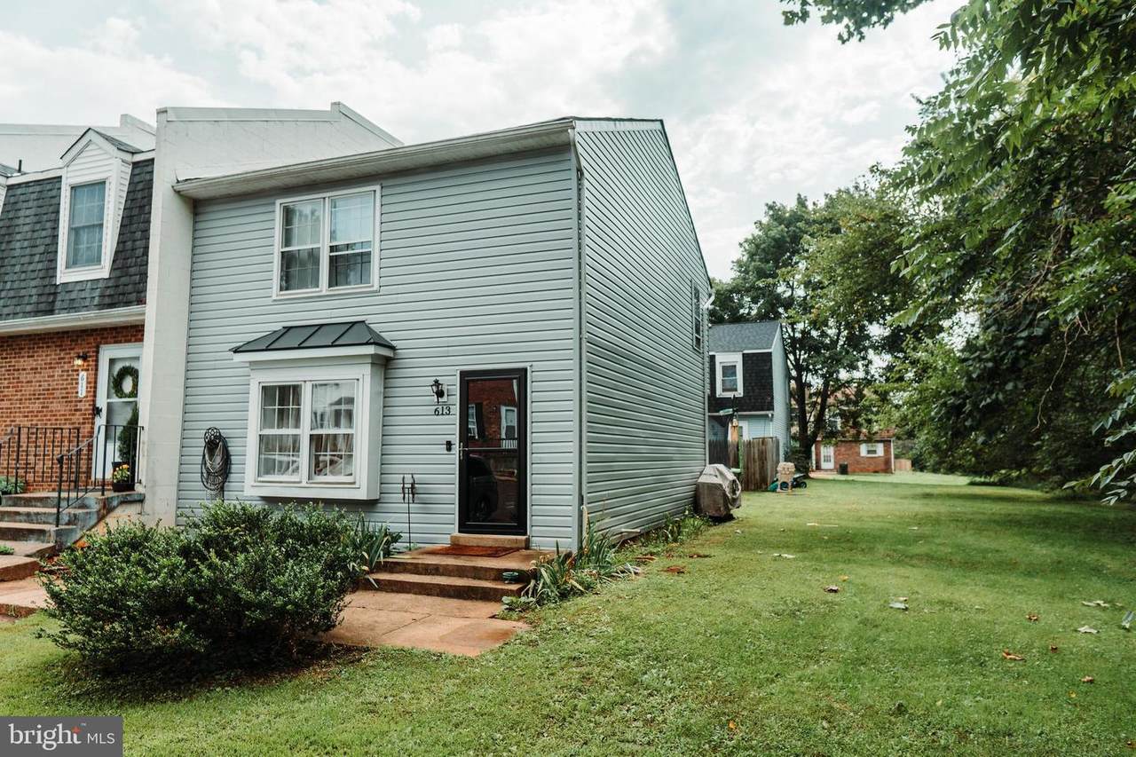 613 4TH Street - Photo 1