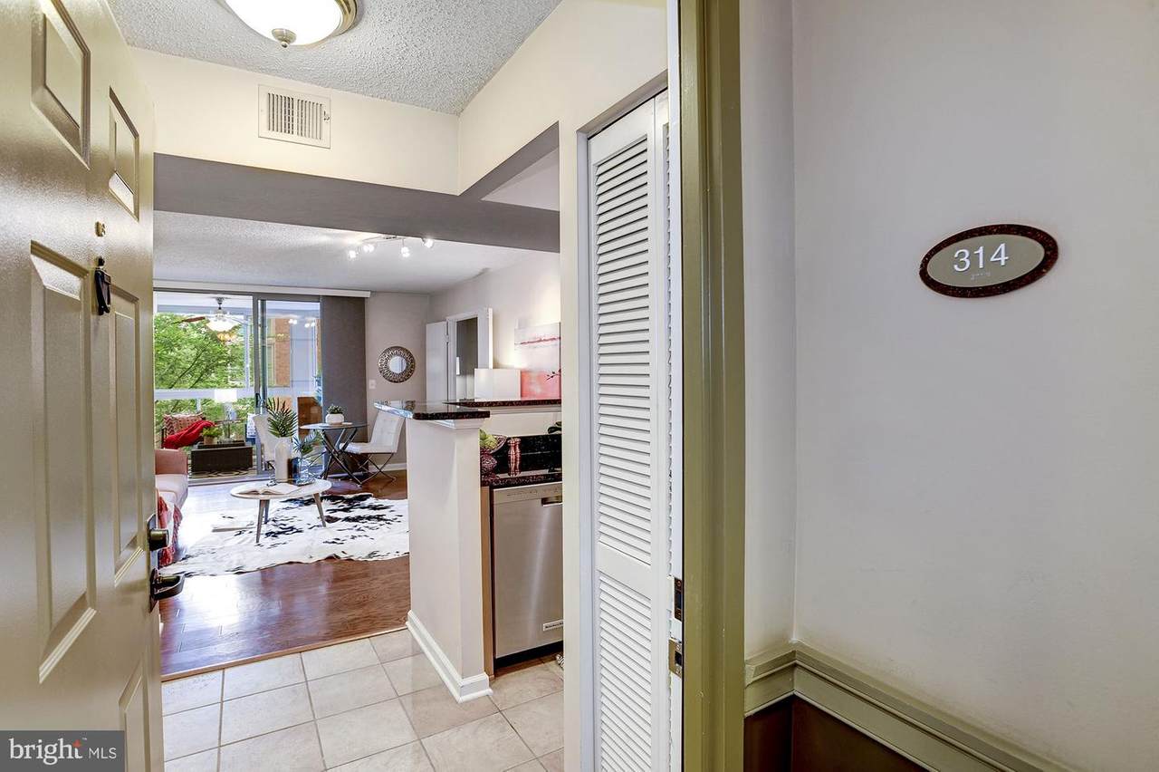 1001 Vermont Street - Photo 1