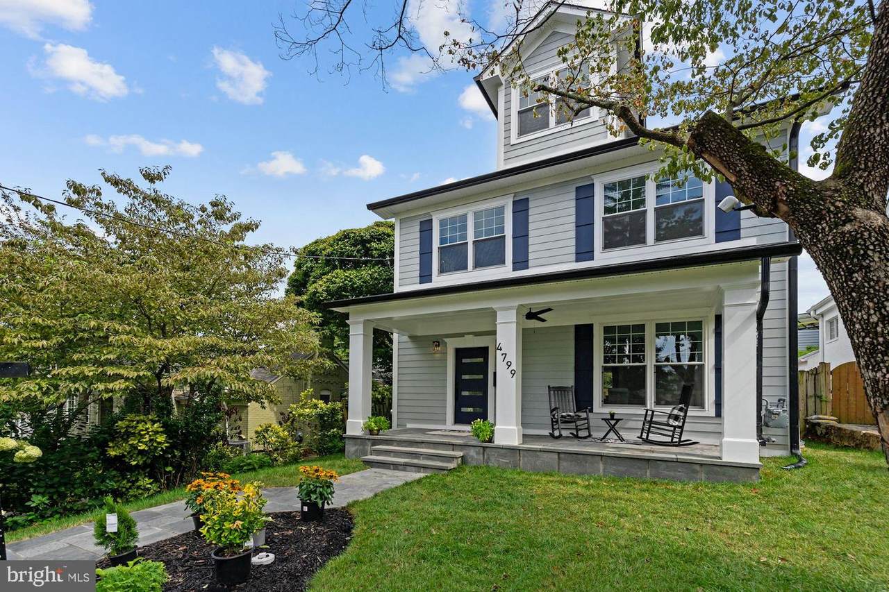 4799 Crescent Street - Photo 1