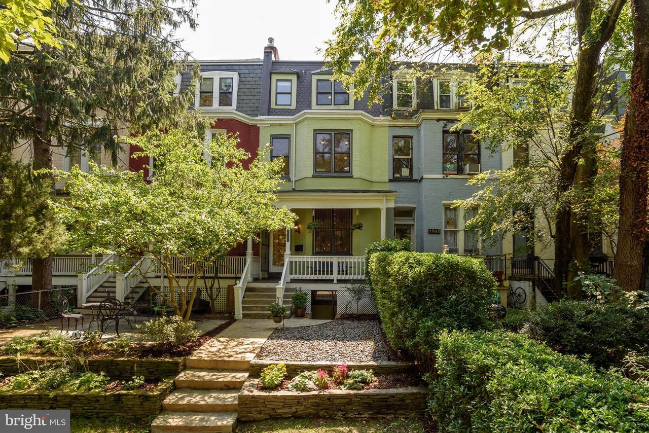 1860 Ingleside Terrace - Photo 1