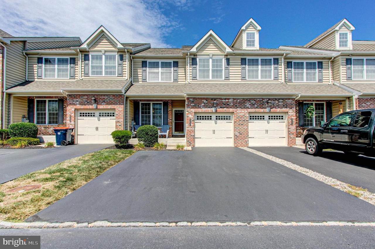 907 Caralea Drive - Photo 1