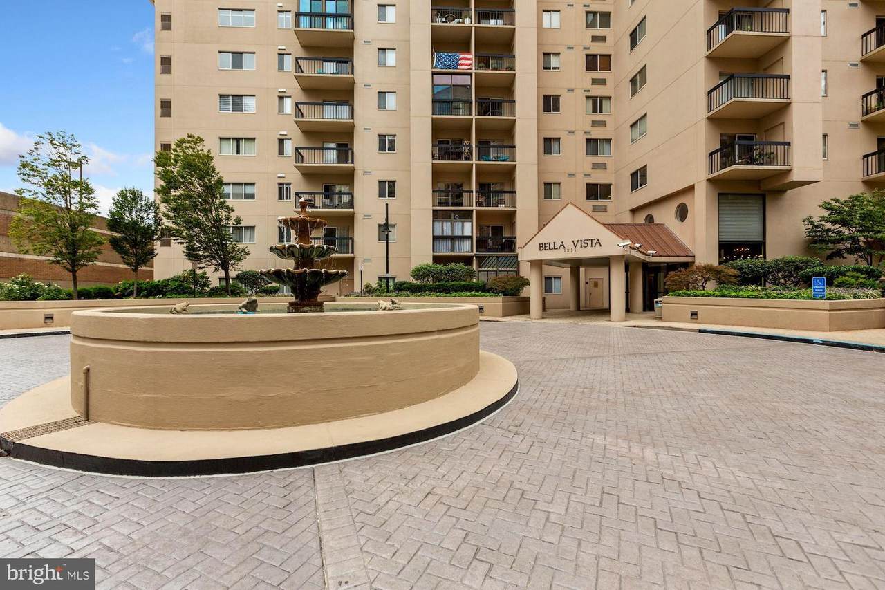 1211 Eads Street - Photo 1