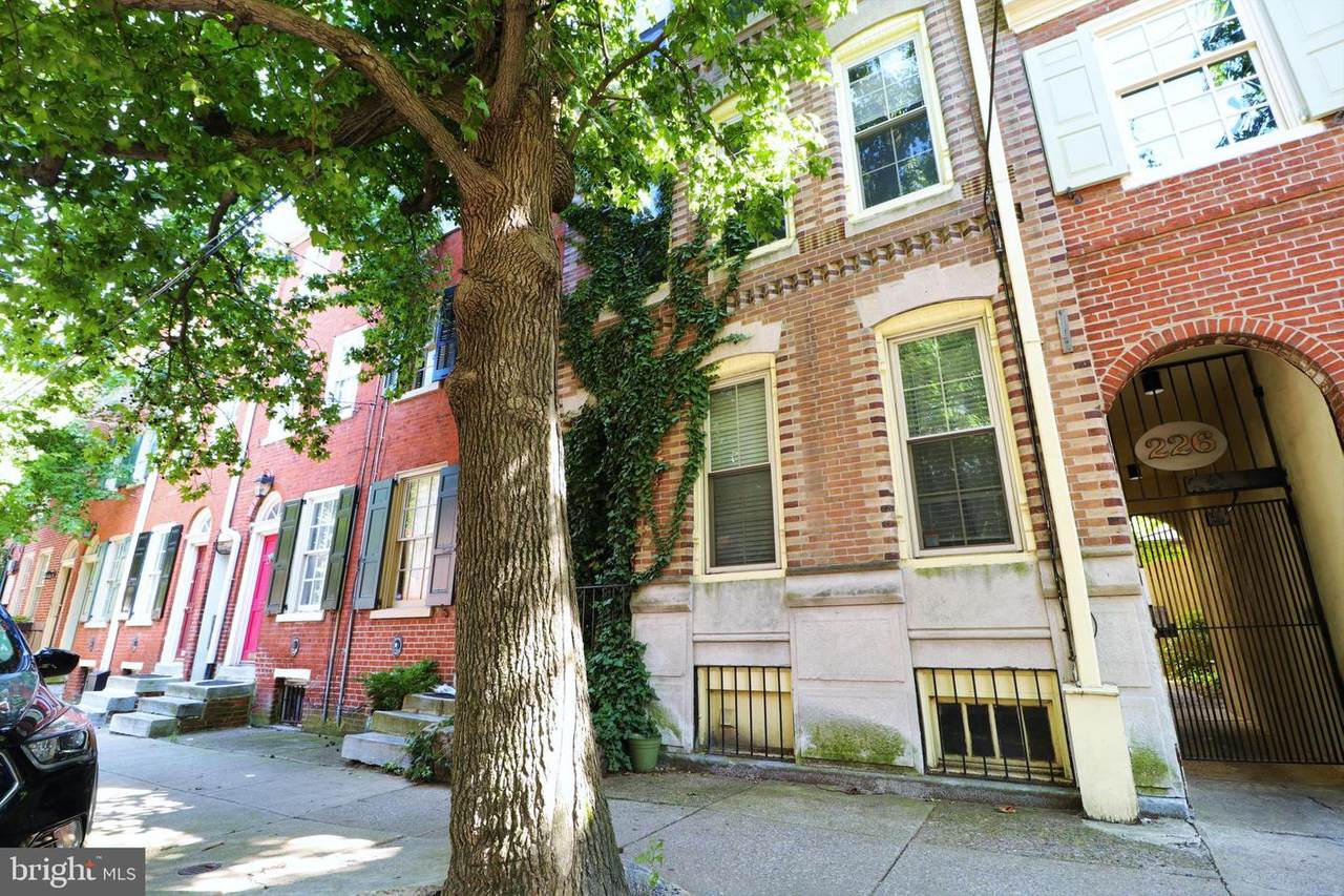 226 Monroe Street - Photo 1