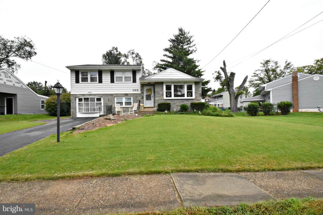 395 Boxwood Lane - Photo 1