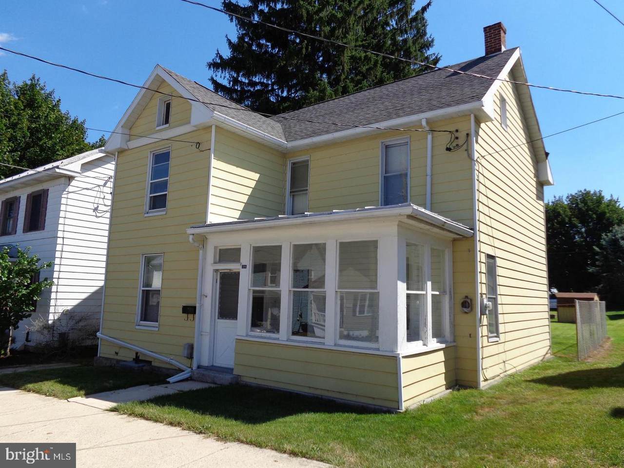 320 Garfield Street - Photo 1