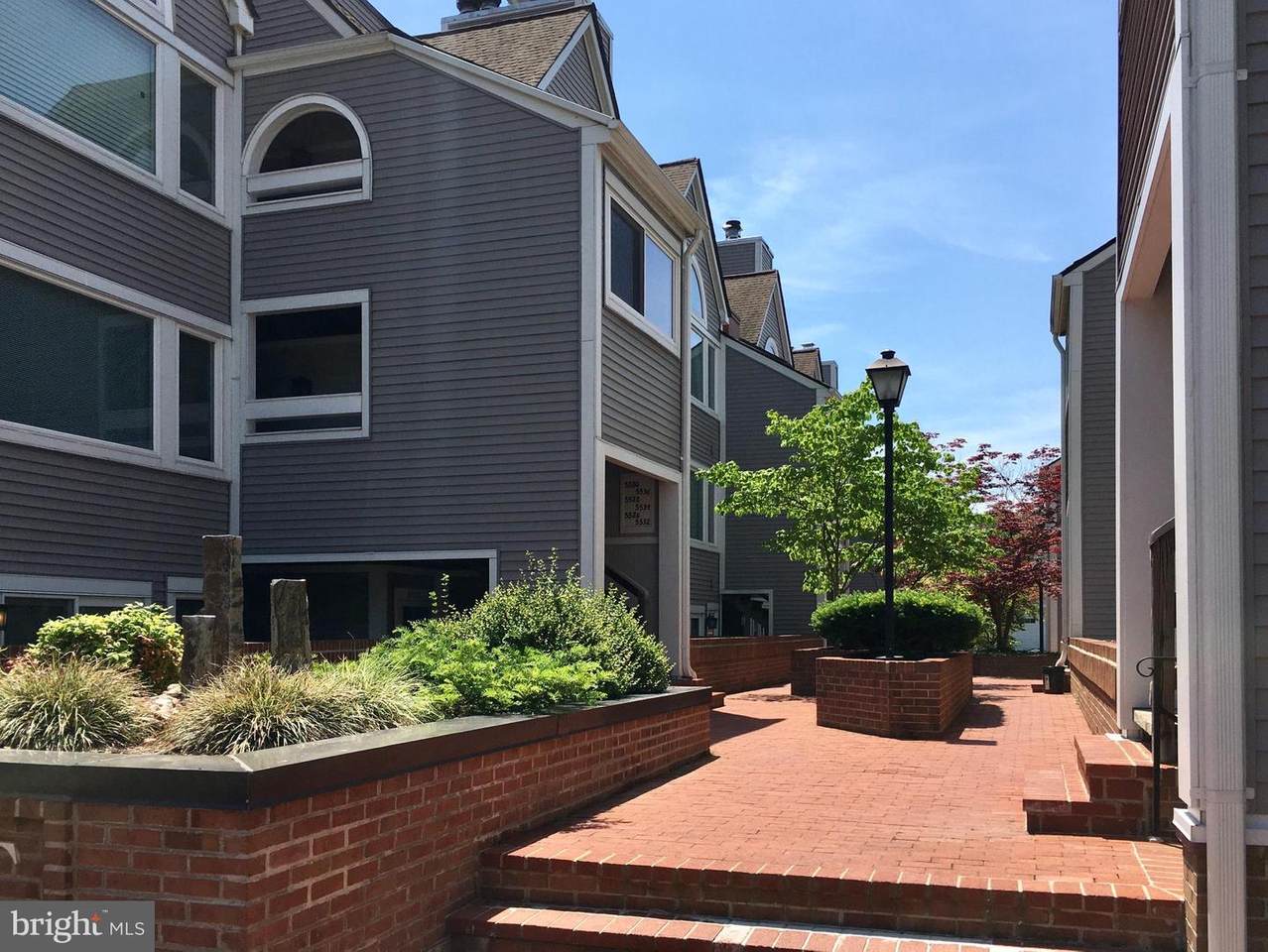 5544 Lee Highway - Photo 1