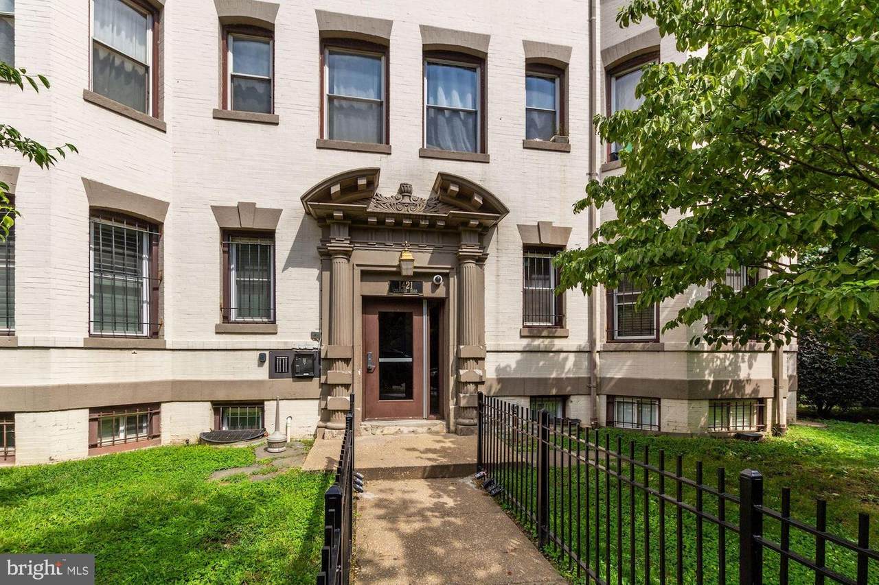 1421 Columbia Road - Photo 1